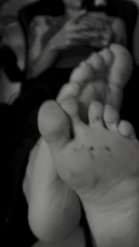 Hey Loser Watch My Dirty Feet Your Italian Goddess