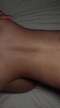 Model Separuh Jepun Filipina bahagian 18 tahun yang menghadiri Kolej Prajangkit dan Kerja Sebagai Model Video Seks Terbiar Le