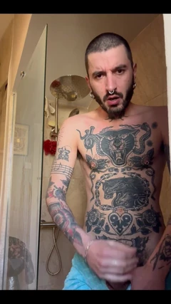 Chuveiro comigo, gata