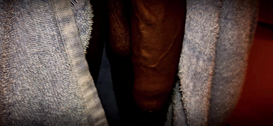 Chocolate Meat Stick: Soft nesestříhaný BBC zpomalený záběr zblízka