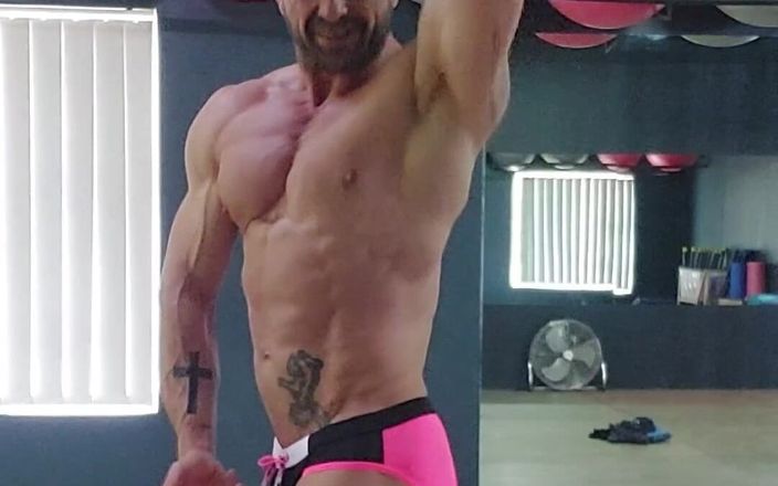 Bruno_Blane: Show Prep for a Bodybuilding Competition