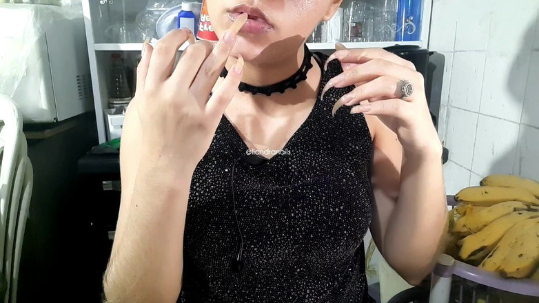 Goddess Li: Luscious Nails