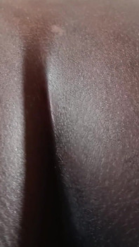 Elle a dû chevaucher ma bite en érection après m’avoir taquiné et s’est fait bander