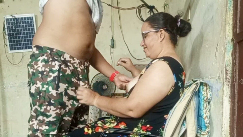 Lagocha92: Chupando um pau enorme original caseiro