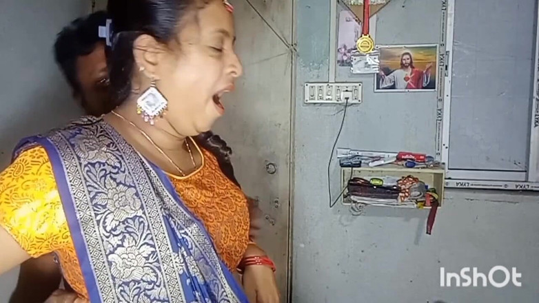 Desisupar93: Priya Bhabhi estava dançando feliz antes de ser fodida hoje.