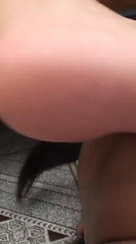 Feticismo del piede - dominazione dei piedi profonda dominatrice bionda e ragazza schiava