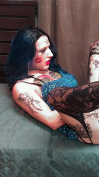Extremely Hot Tatted Crossdresser Jerking
