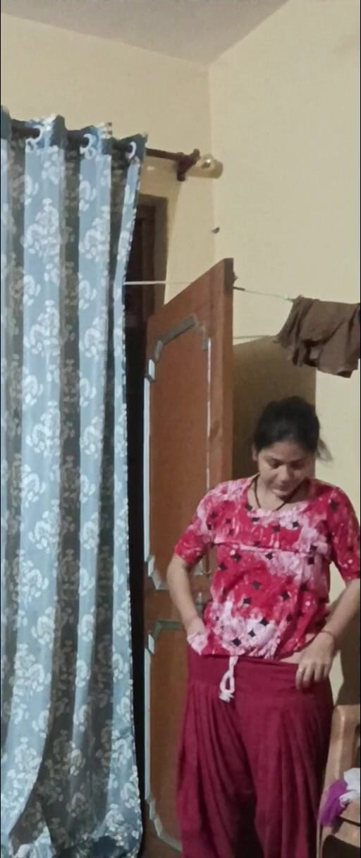 sashaa: Perubahan pakaian malam Bhabhi yang cantik