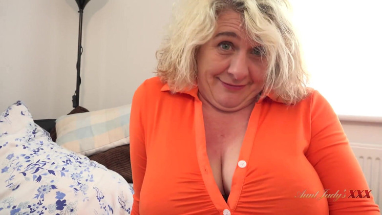 Aunt Judy's XXX: AuntJudysXXX, your busty BBW stepmom Camilla
