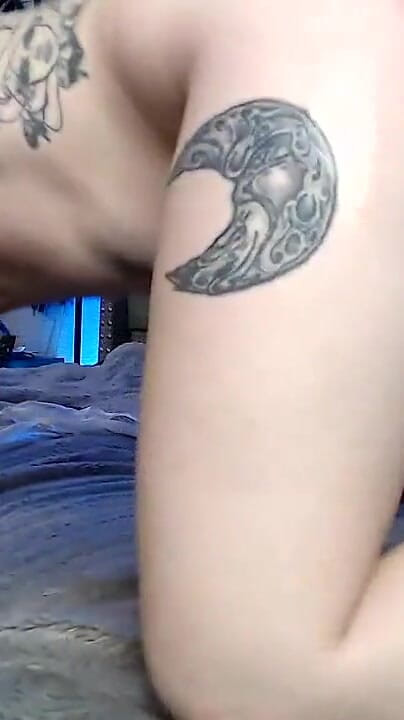 Filling Her Face with Cum (Sams Cam House) Filling Her Face with Cum (Sams Cam House)