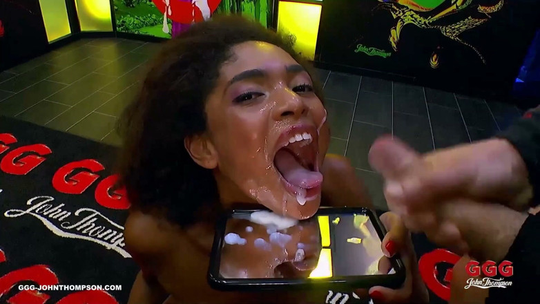 Threesome and GangBang: Ggg John Thompson - Blondynka Bukkake Piss Gangbang