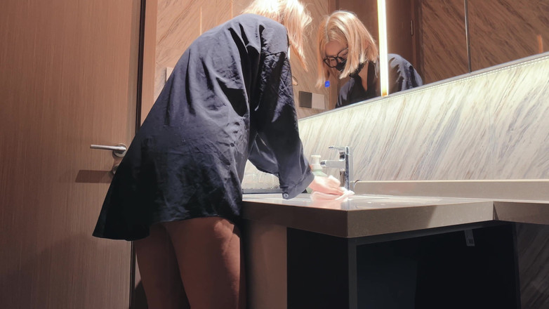 Tia mx: Tia की घर की सफाई दिनचर्या, हॉट अभी तक समर्पित