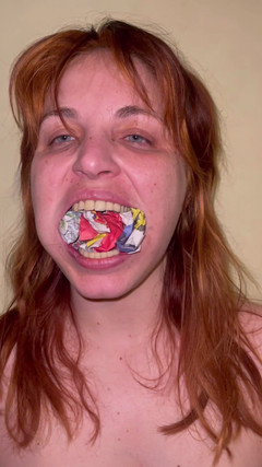 Elena917: Novinový gag POV - nádivka, fackování, vyndání