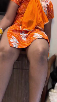 Thick Thigh Indian Stepmommy in Heels