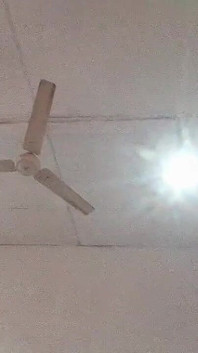 Fată rea, unghi slab al camerei