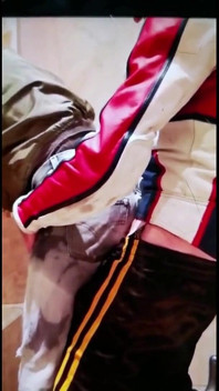 Skinheads ngentot habis-habisan, sepong kontol, kencing dan muncrat