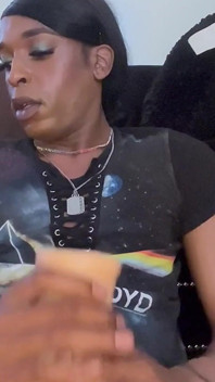 Ebony Tranny Ts Solo Jackoff bbc handjob