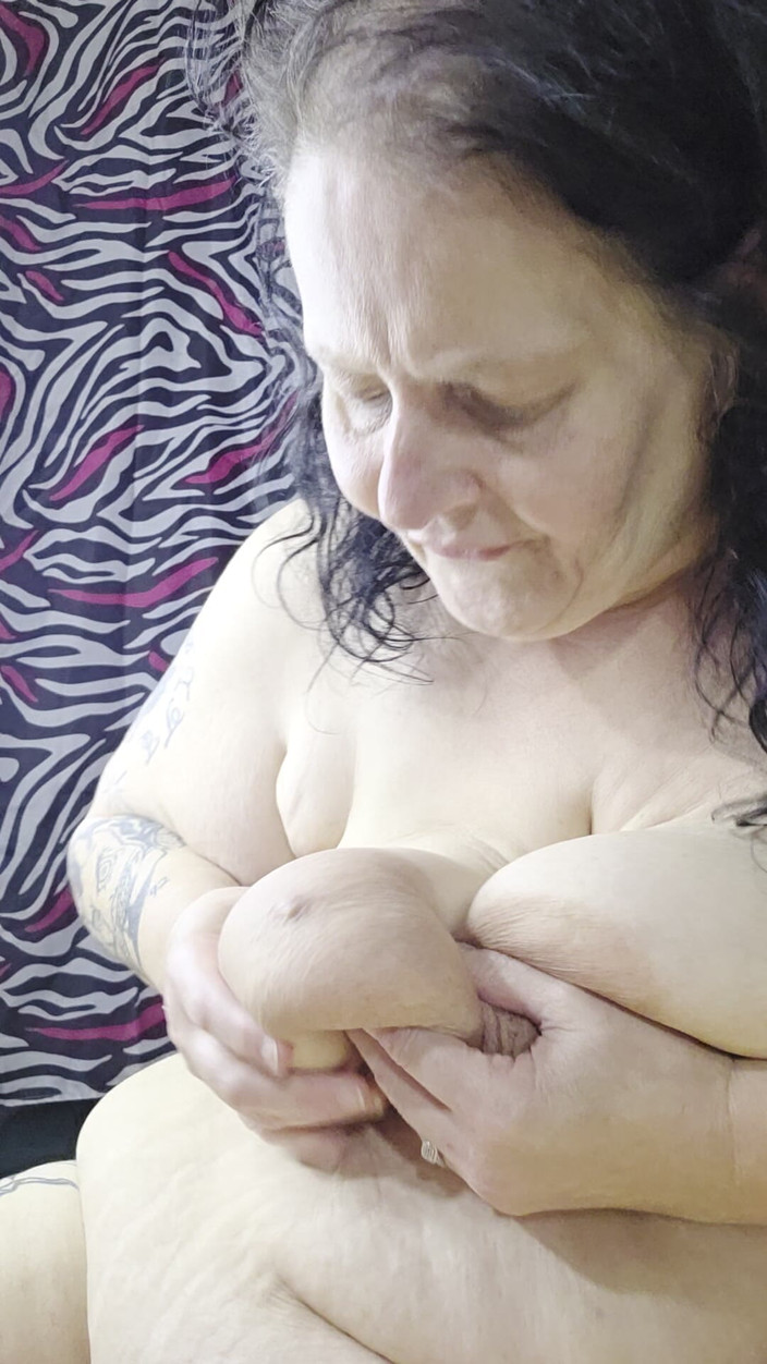 HerculesnVENUS: Kocası uzaktayken bu lezbiyenler oynuyor