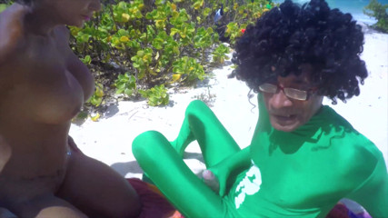 Pelona Squirter Queen: Super Ramon save big butt