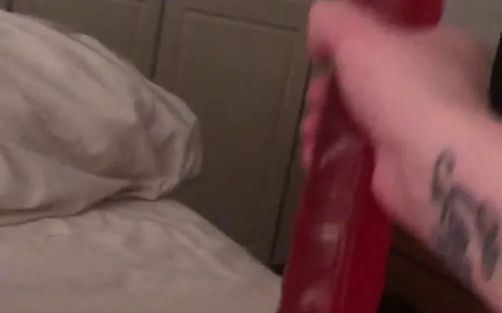Catalia's Epic Filth: Dildo na snídani!