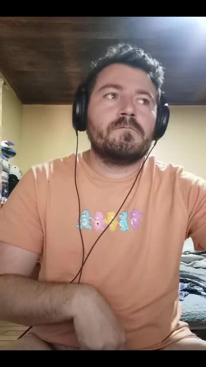 Rokkuman: Beating My Meat While Gaming