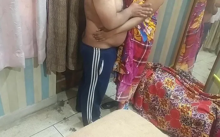 StepSiblingCaught: 性感的继母在酒店房间里和她的新继子做爱。第2部分