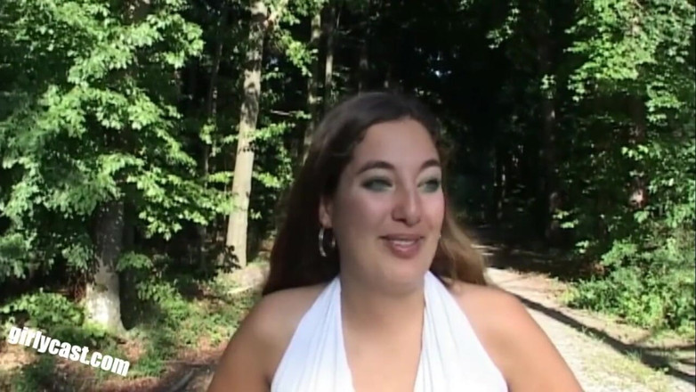 Girlycast: Janin, la estudiante árabe alemana recibe una montada anal dura