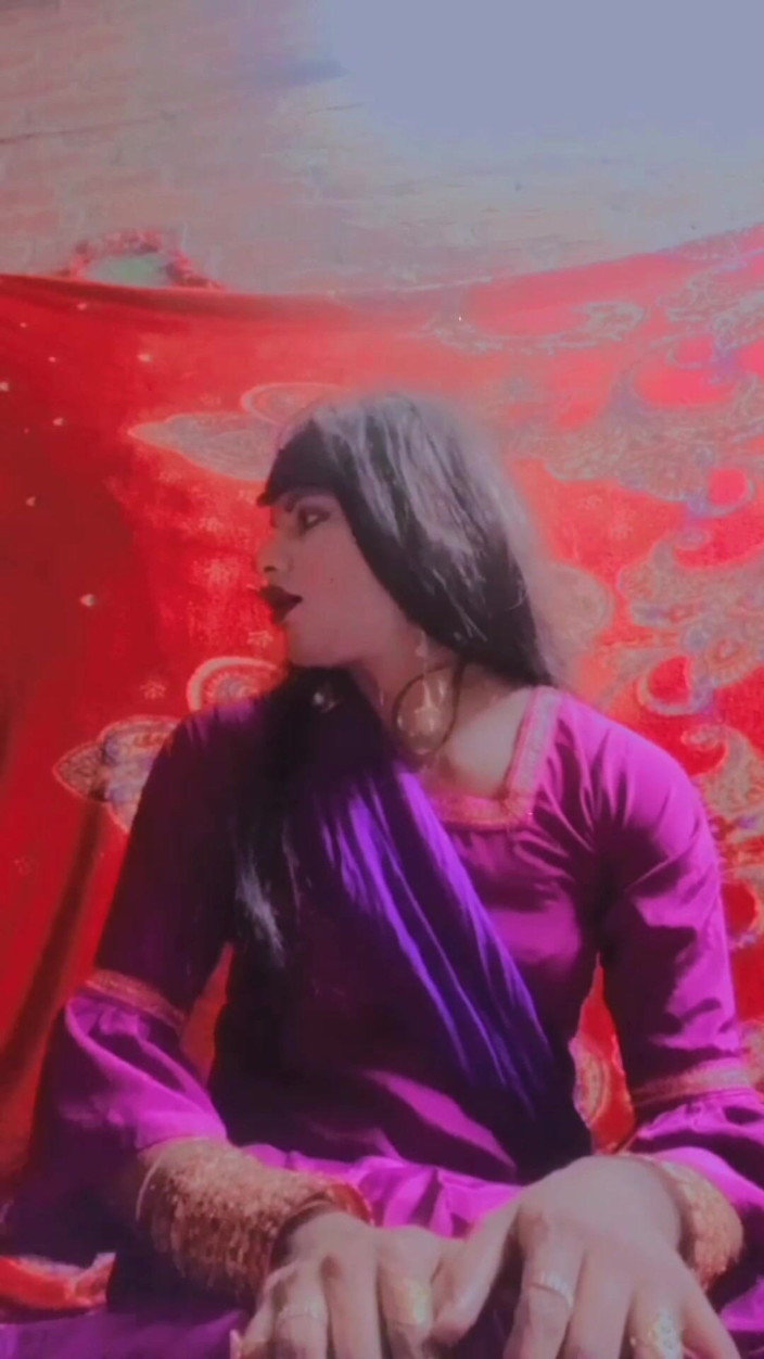 Urvashipatil123: Urvashipatil Rani Kinnar berseronok memakai Salwar Kameez