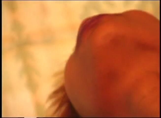 VOP Ebony Babes: Une black à forte poitrine prend sa bite noire au fond...