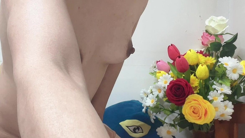 sweethanajapanese: Mavi kıyafetli sevimli küçük vücutlu hana minyon sevimli kız