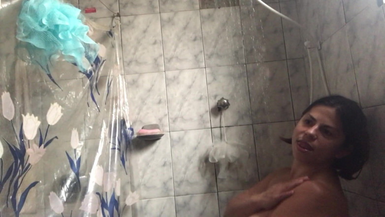 Sharinga: Getting naughty in the bathroom