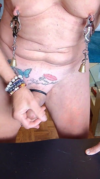 Vagabunda se chicoteando
