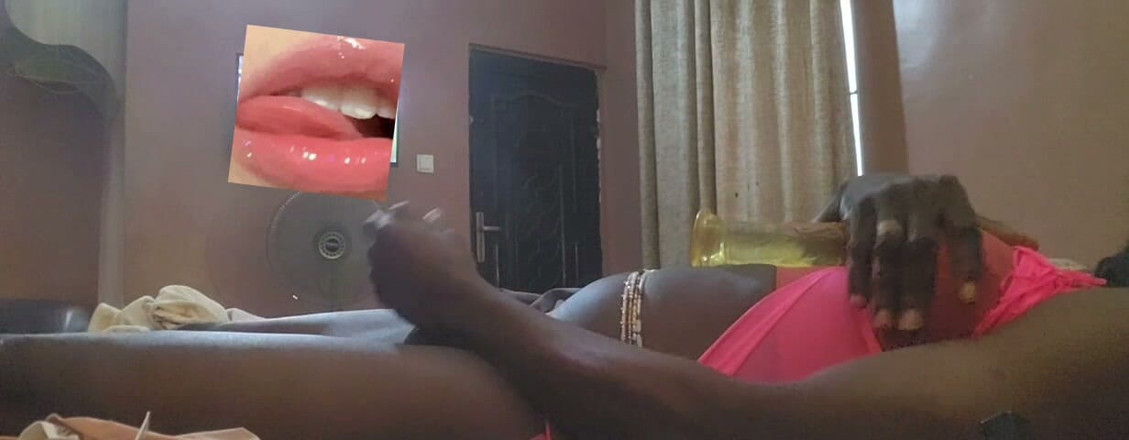 Queennoone: Trans foi fodida até ela gozar