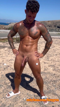 My Cock Cums in the Street and People Can Discover Me!