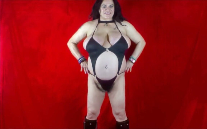 Haydee Rodriguez: În culise - bikini inel negru