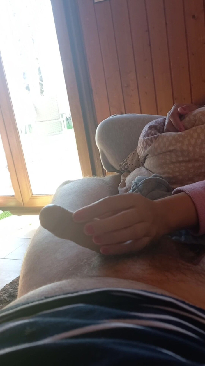 Handjob Passion: Provocación de la mano con orgasmo - paja rápida en el...