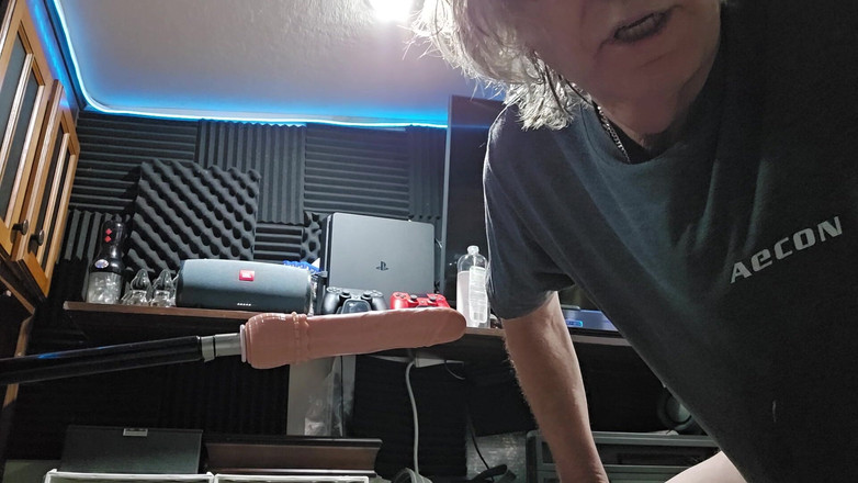 Chris Anal: Использую новую машину для траха для моей задницы!!