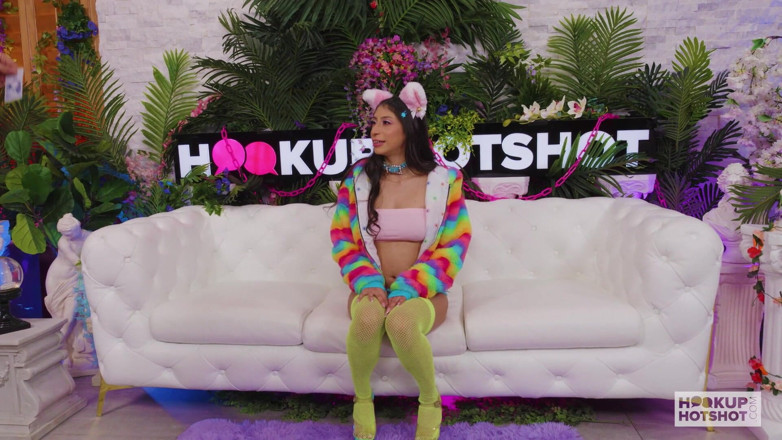 Hookup Hotshot: Sona Bella ครางเหมือนกระหรี่ระหว่างการเผชิญหน้าแบบใกล้ชิด