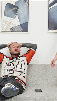 Mam Trójkąt Z Moim Chłopakiem I Moim Najlepszym Przyjacielem Jako Niespodziankę Urodzinową, Aby Spełnić Ich Fantazje
