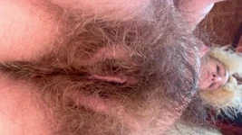 Memek berbulu kotor di wajahmu