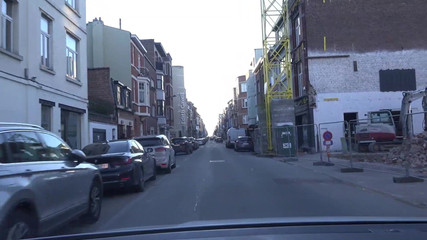 Porno Cloud: दादी गड़बड़ हो जाती है और दंडित होती है