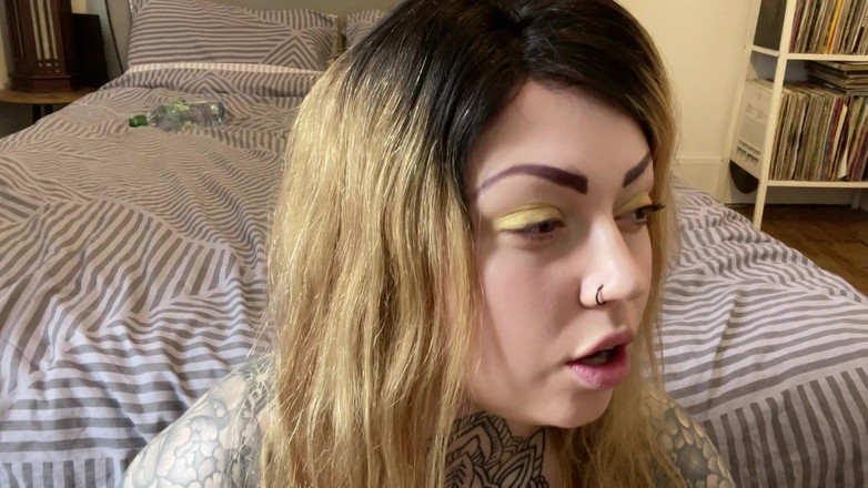 Miss Valentina: Cudnost Executrixxx