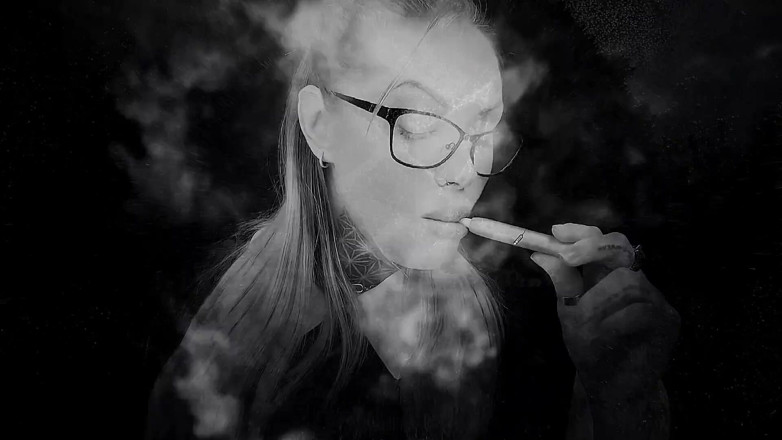 Goddess Misha Goldy: Satanischer mindfuck - countdown zu deiner dämonischen rückkehr