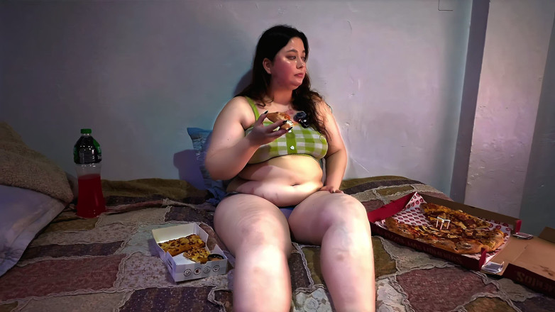 Nicole Passat: Nicole gordita pizza vientre relleno