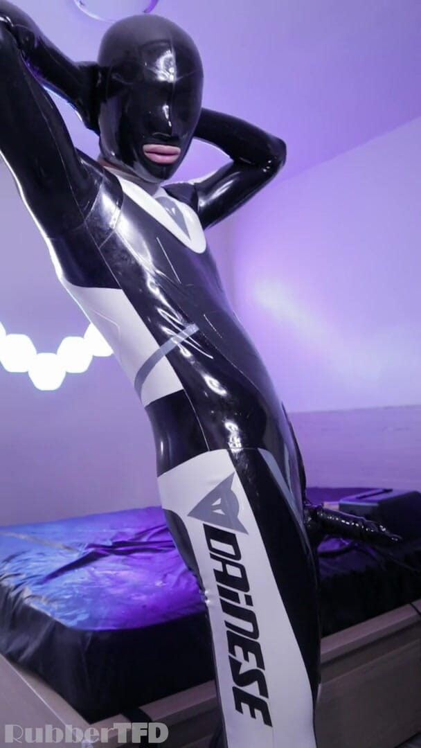 RubberTFD: Playing in biker rubber