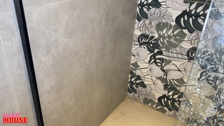 CuckoldHouse: Żonaty z mamuśką w bardzo niegrzecznej Ménage À Trois z mężem...