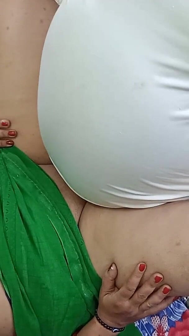 Chubby Stepmother and Her Lover’s Desi Porn From a Hotel Room (Yoursalia)