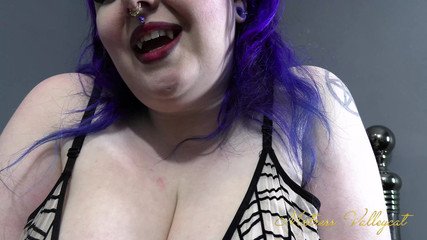 Mxtress Valleycat: Ratu laba-laba memintamu untuk makan malam