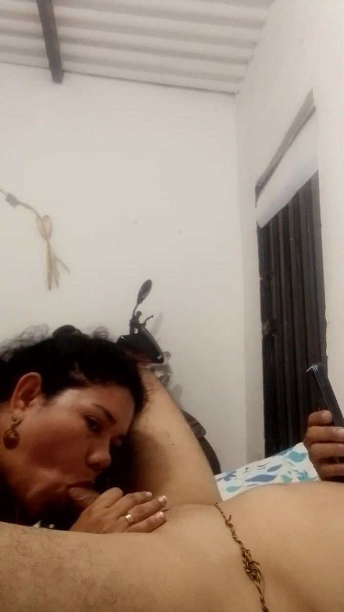 Valkyrie and Luigy Couple: Delizioso pompino profondo