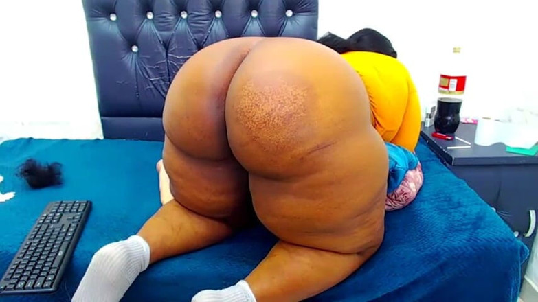 Big black clapping booties: Jack off to My Monstrous BBW Ass, Episode 1042